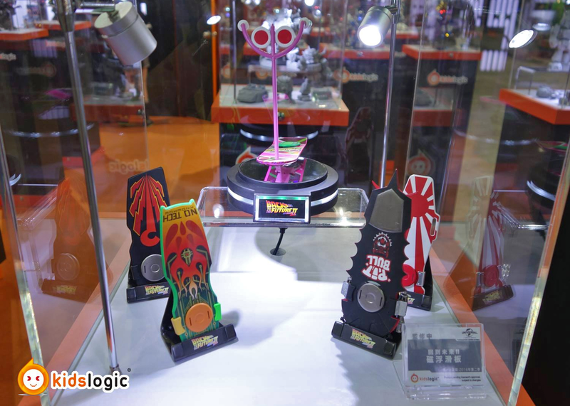 Illustration for article titled Miniature BTTF IIÂ Hoverboard and DeLorean Toys That Really Float